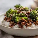 honey garlic ground beef rice bowls - featured image